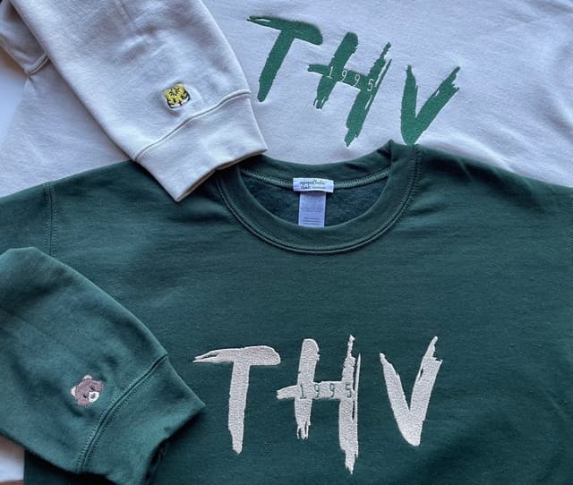'THV - Kim Taehyung' oversize sweatshirt/t-shirt — photo 2