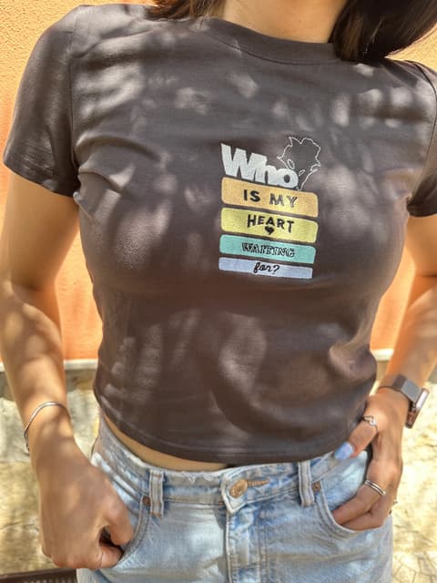 Who - crop top